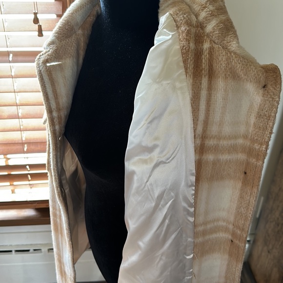 Plaid Coat, Fully Lined - Picture 9 of 9